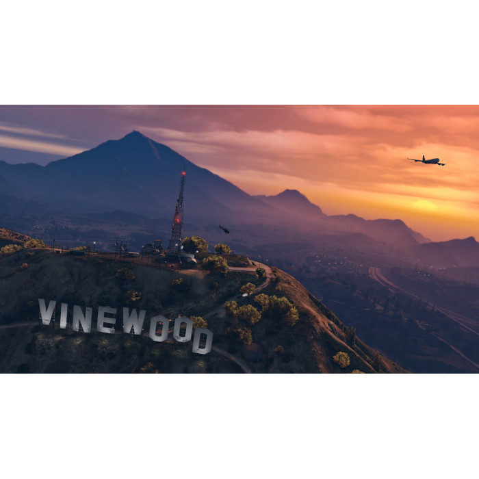 Комплект «Grand Theft Auto V: Premium Edition и платежная карта «Белая акула»